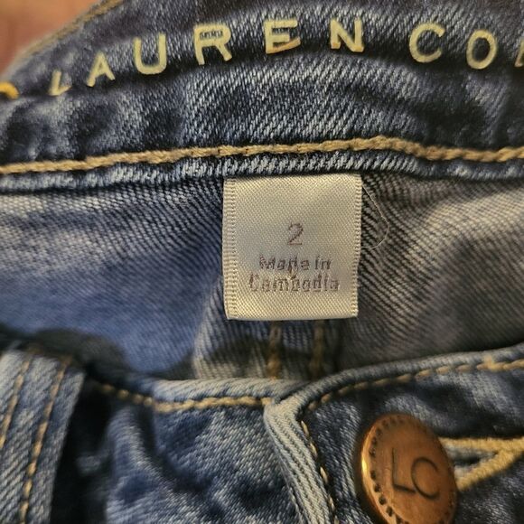 NWOT LC Lauren Conrad factory distressed jean shorts - Picture 5 of 7